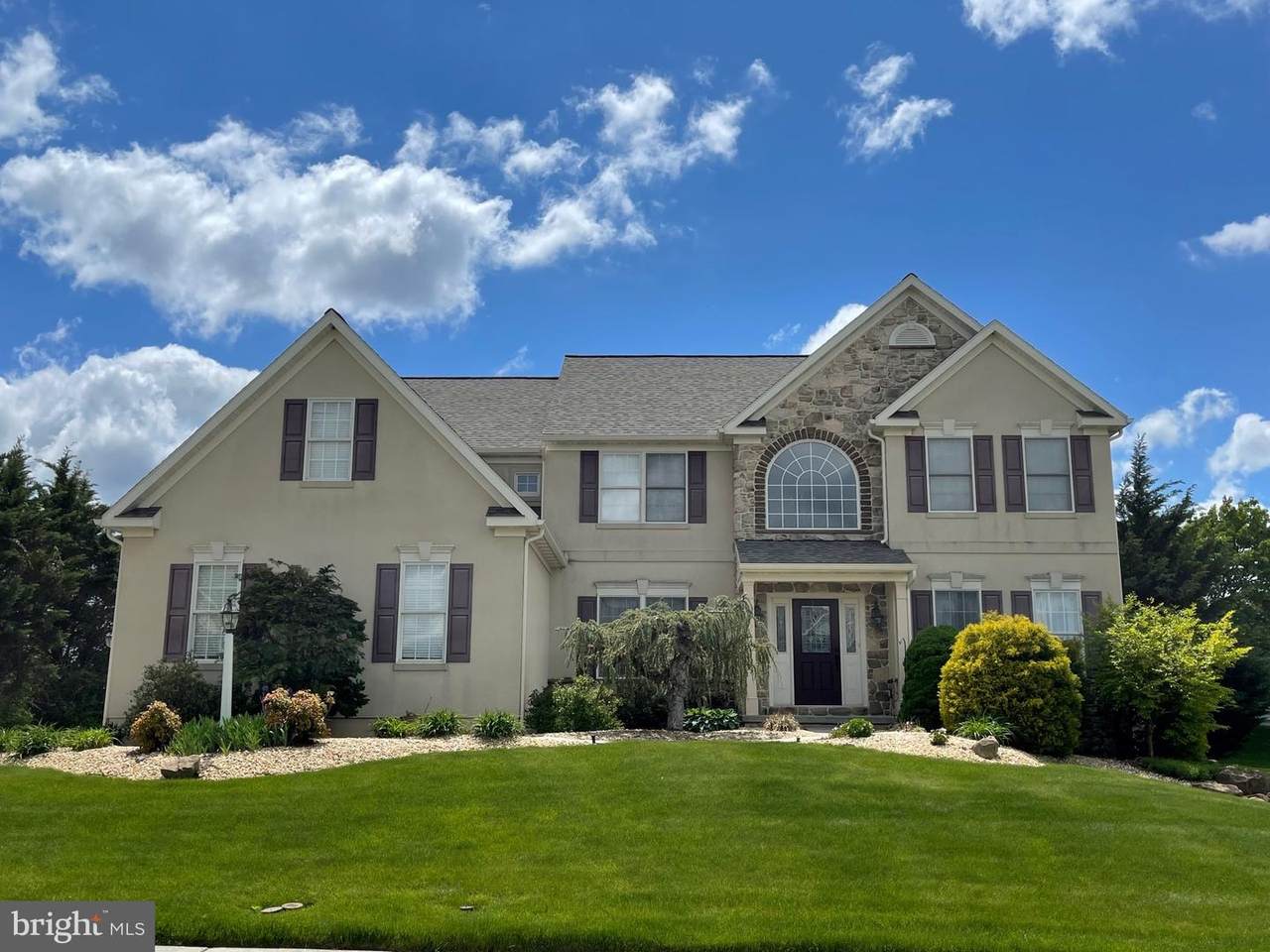 3324 Harwood Lane - Photo 1