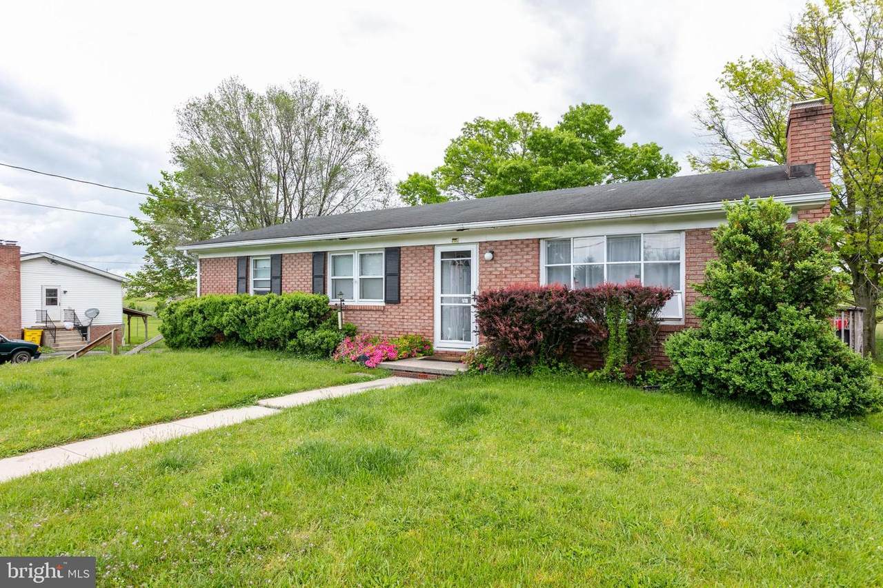 3743 Winchester Avenue - Photo 1