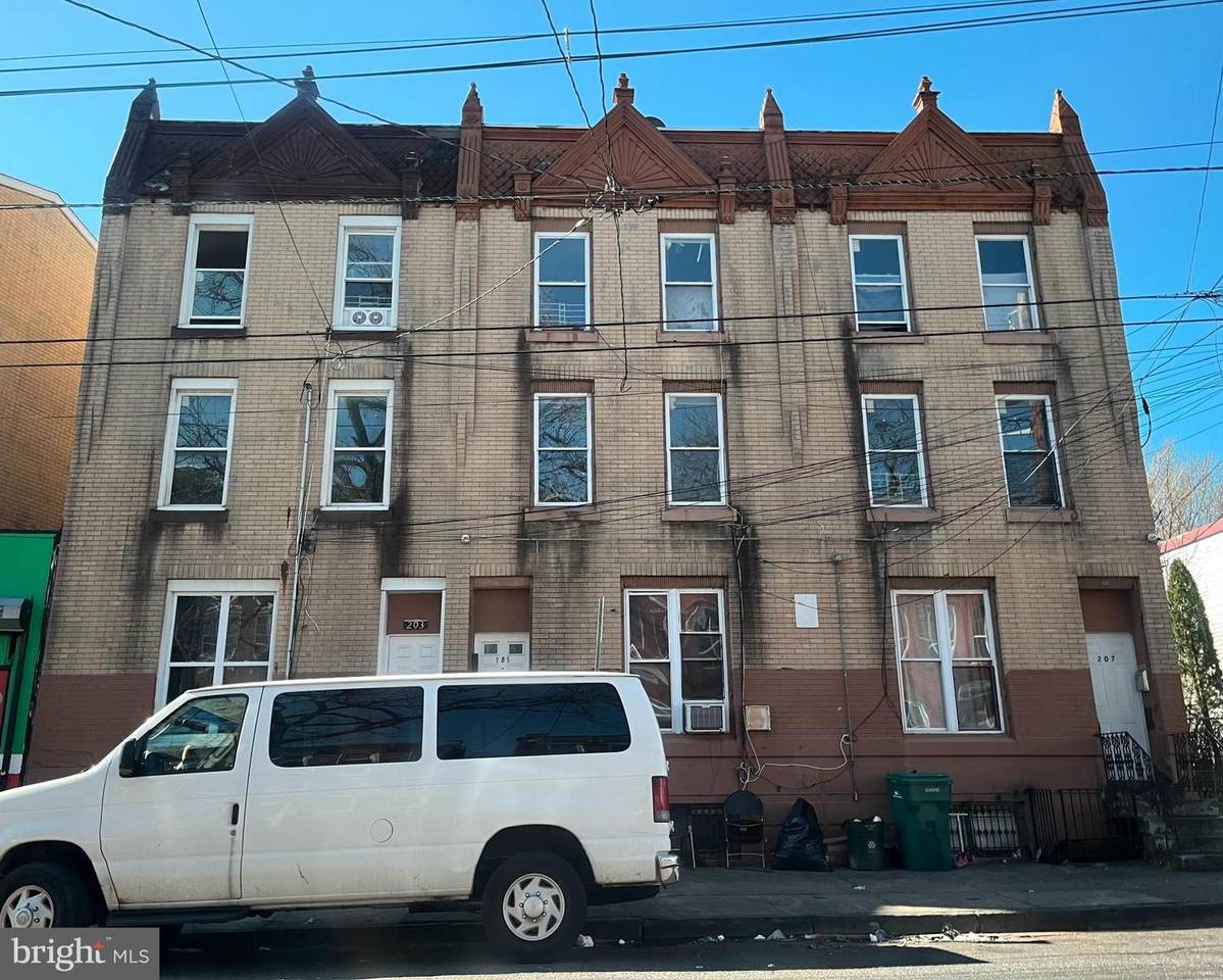 205 Spring Street - Photo 1