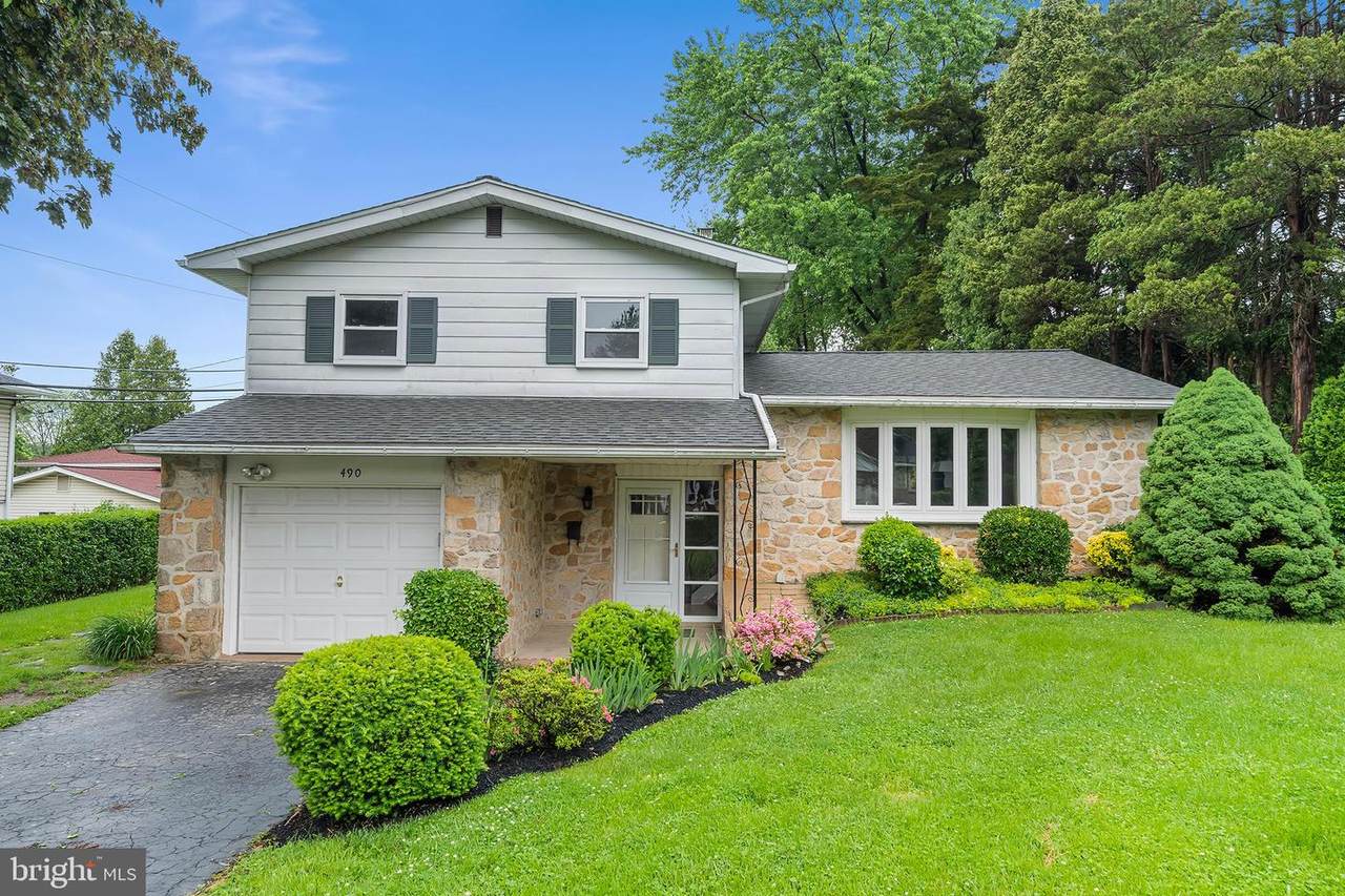 490 Hampton Road - Photo 1