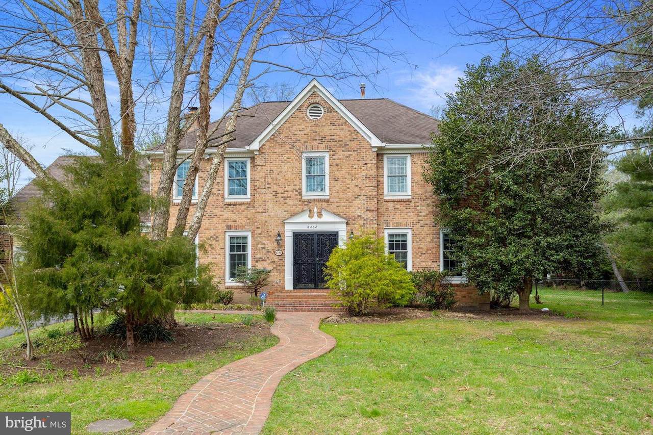 6218 Homespun Lane - Photo 1