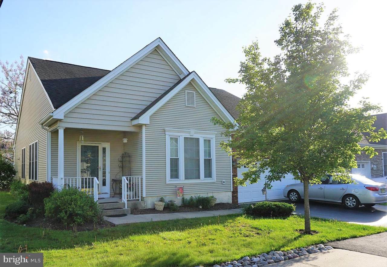 24 Mockingbird Dr - Photo 1