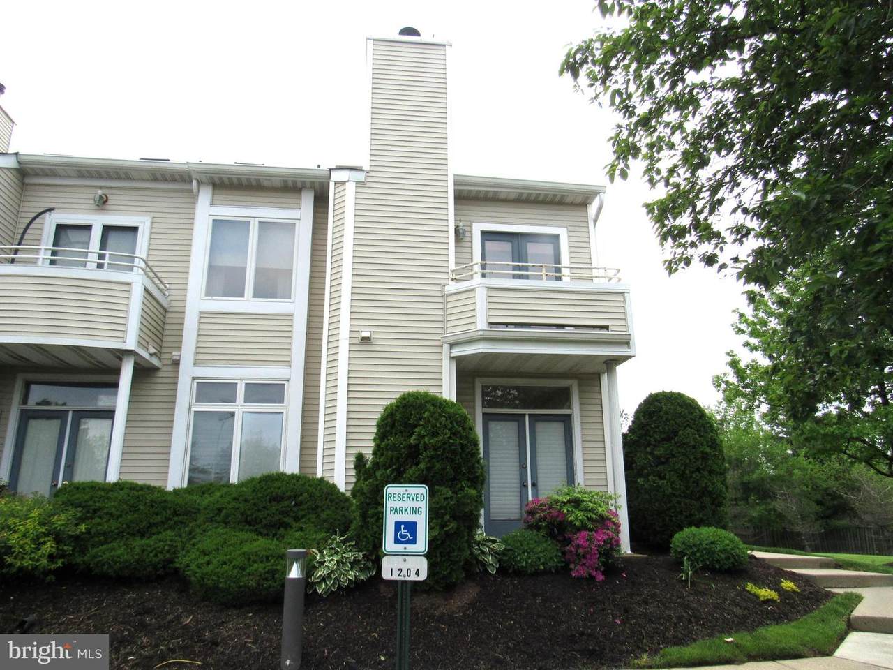 1204 Barbara's Court - Photo 1