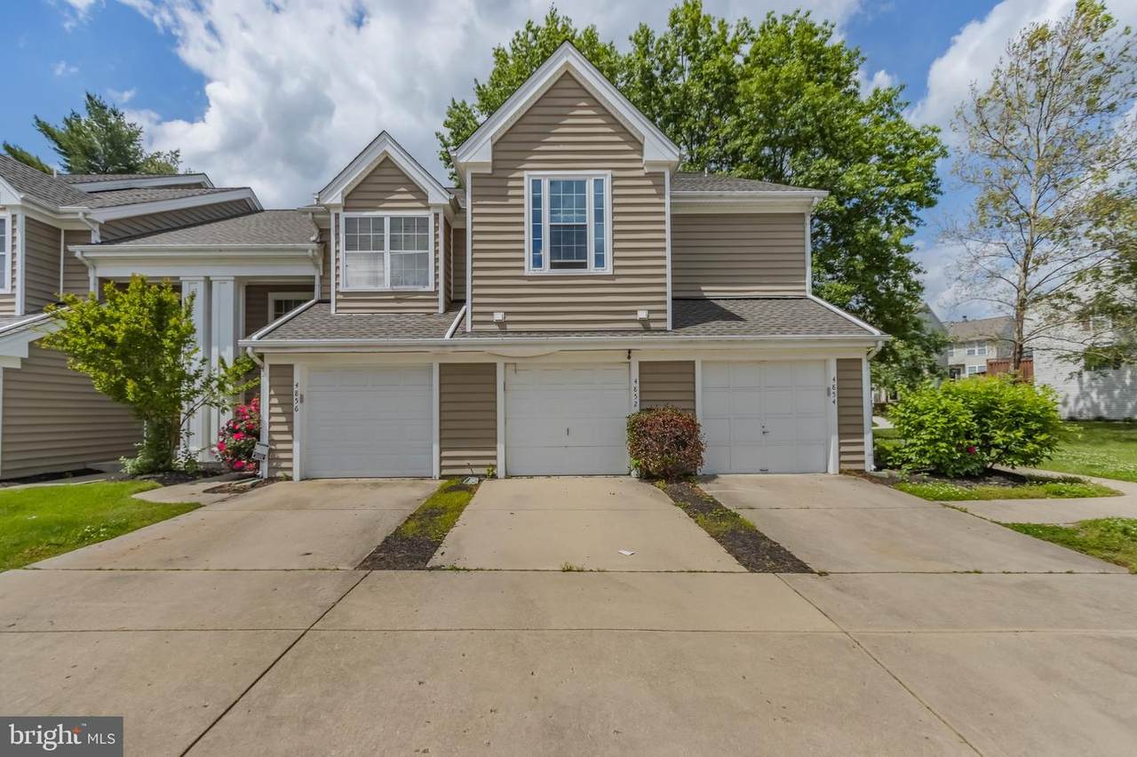4852 King John Way - Photo 1
