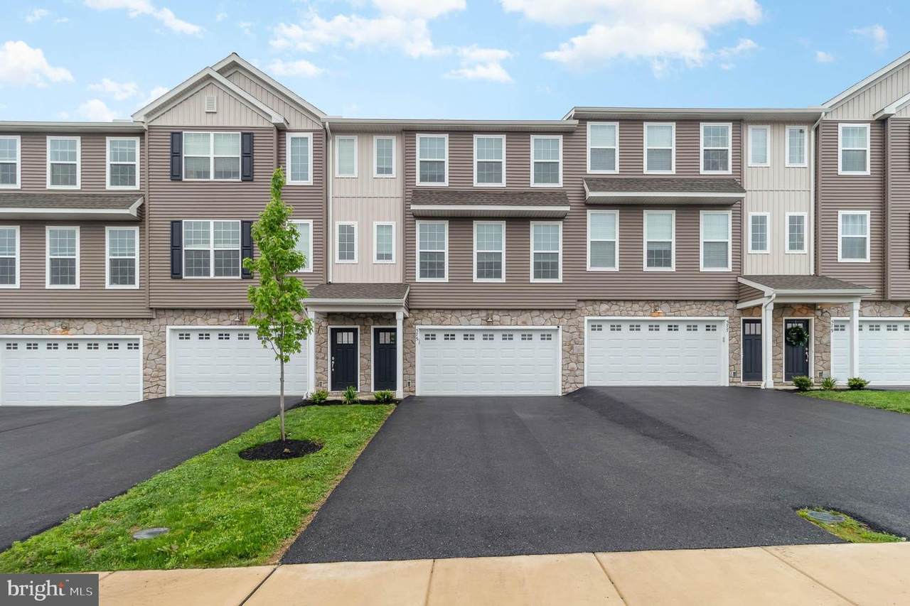 575 Brook Shire Court - Photo 1