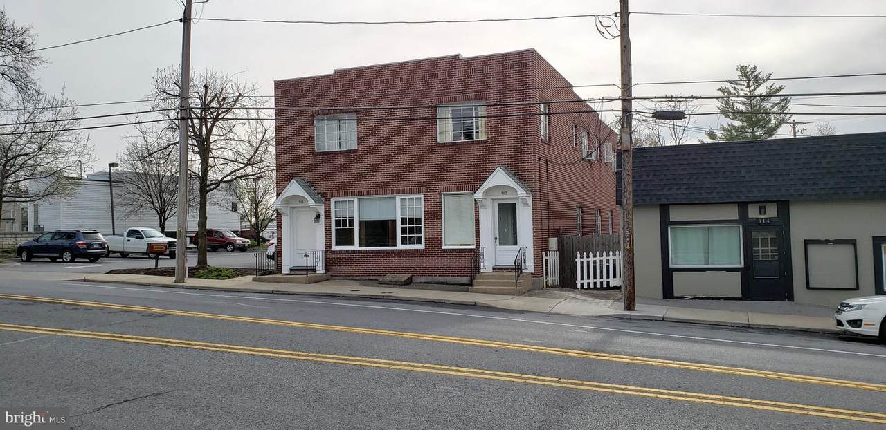 912 Braddock Street - Photo 1