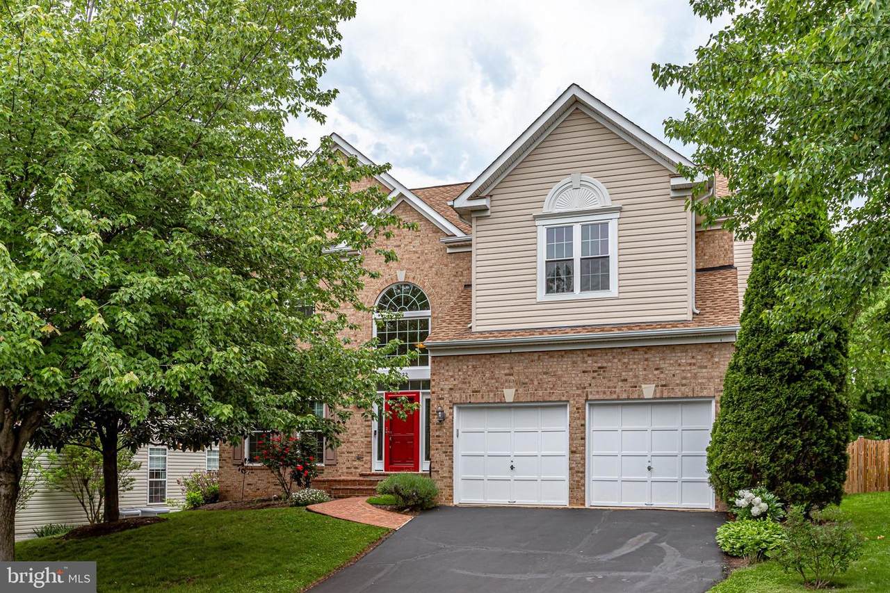 1222 Featherstone Lane - Photo 1