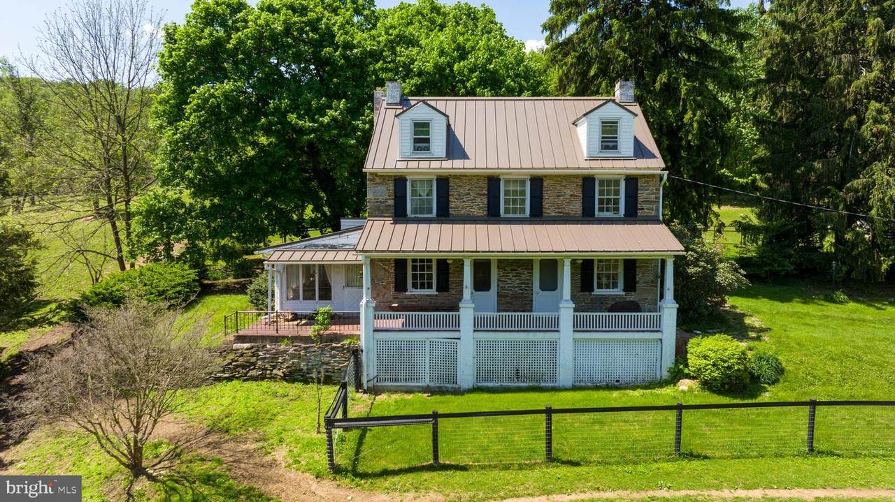 946 Goram Road - Photo 1