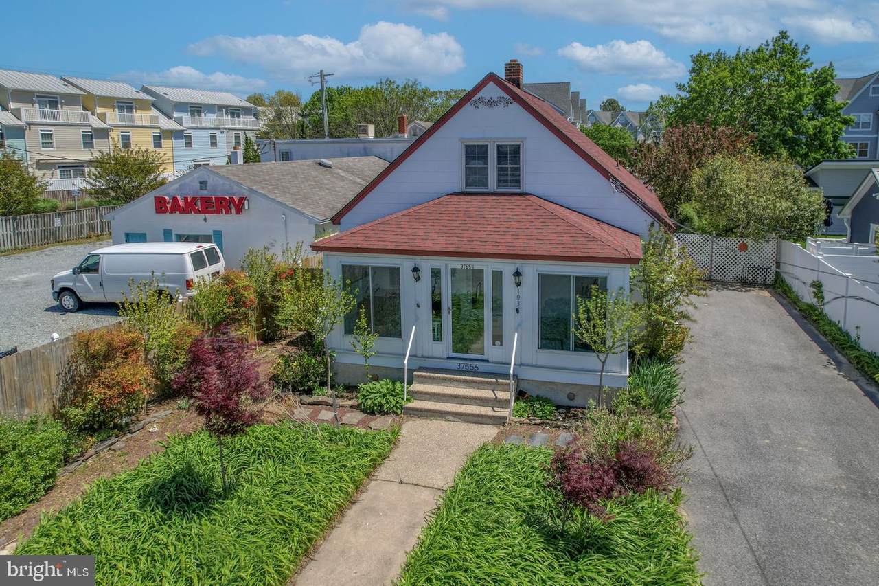 37556 Atlantic Avenue - Photo 1