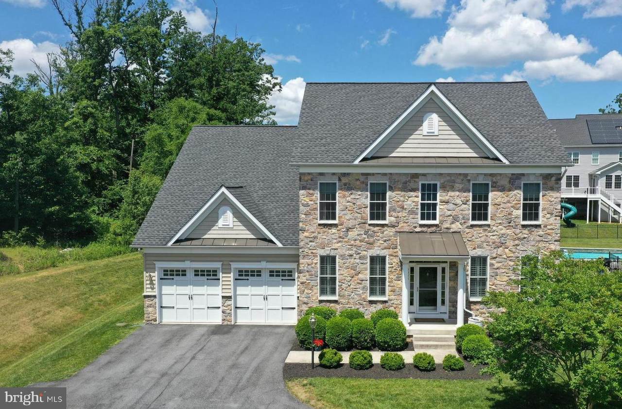 5055 Winesap Way - Photo 1
