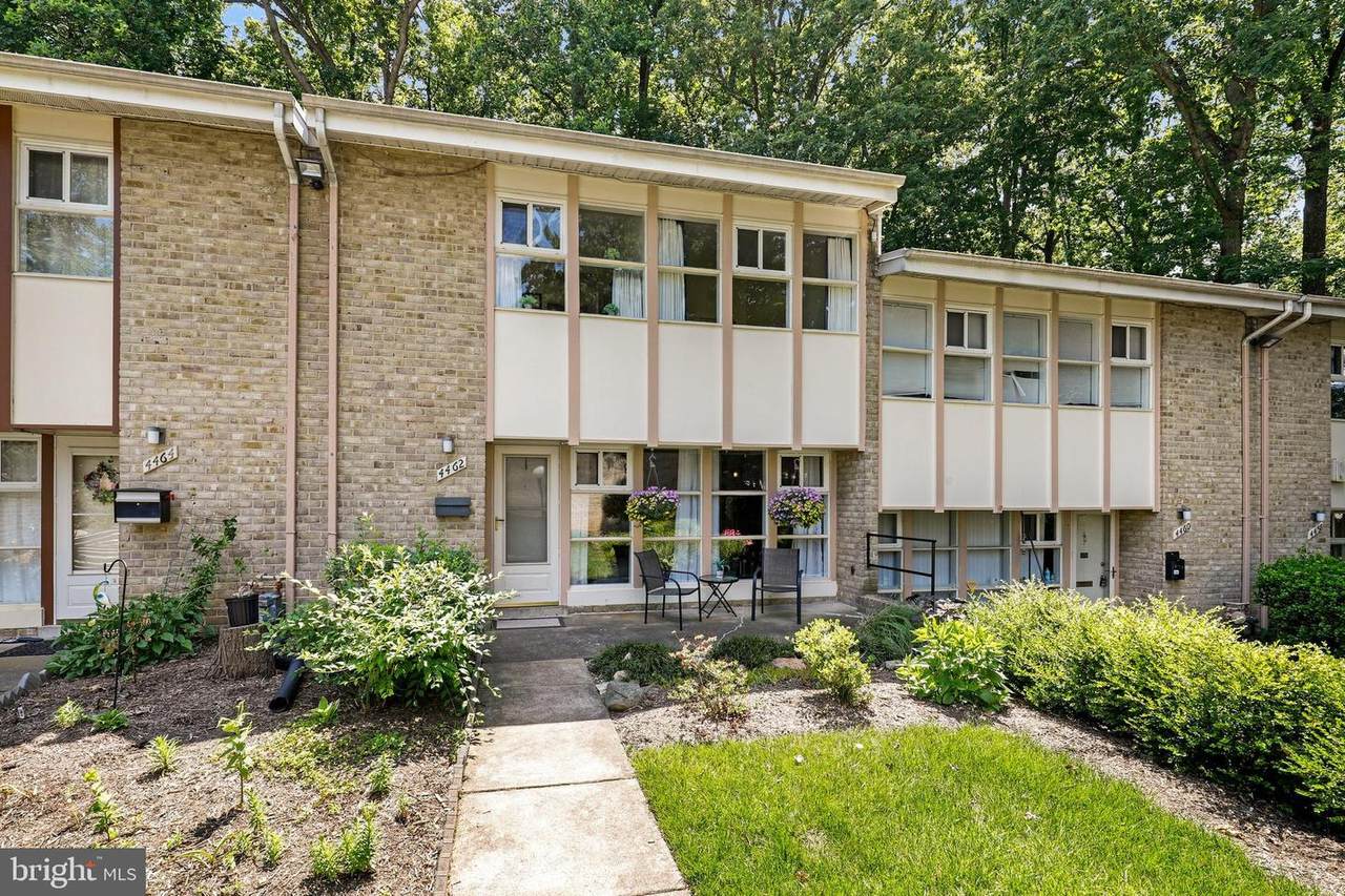 4462 Forest Glen Court - Photo 1