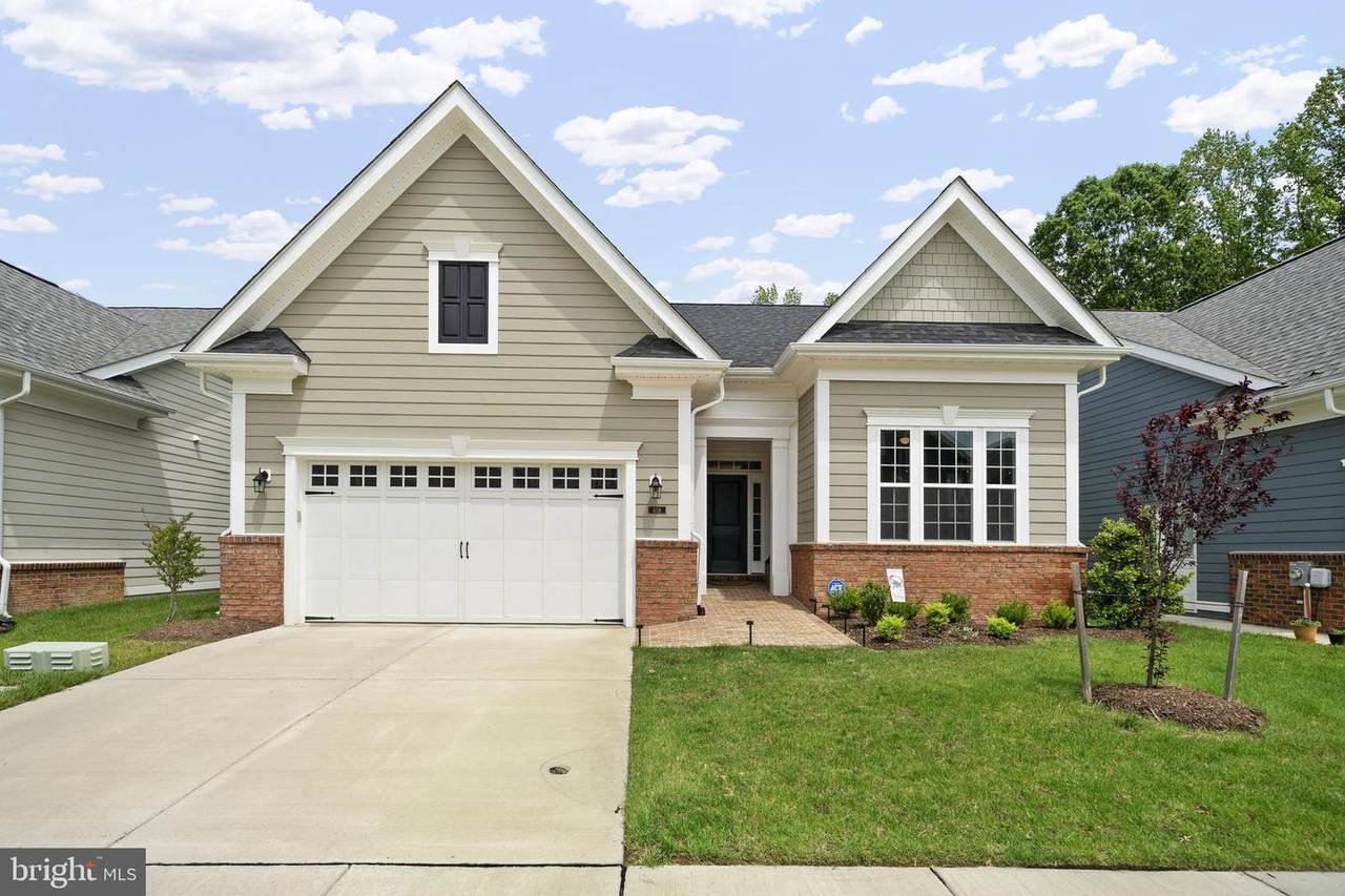 408 Buckeye Circle - Photo 1