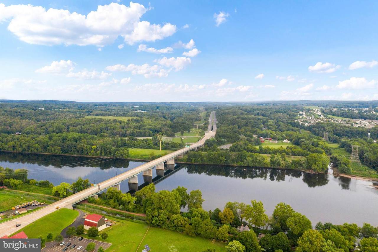 2481 River Road - Photo 1