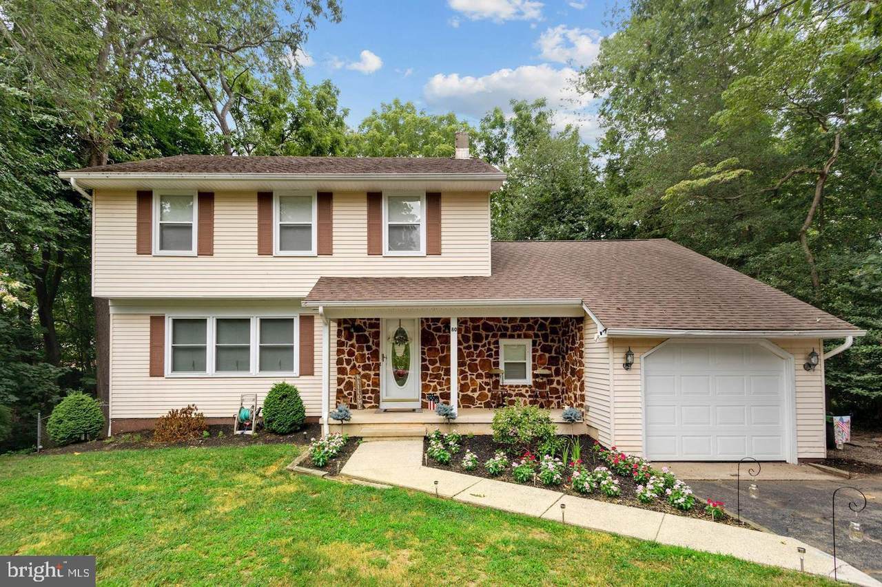 80 Colonial Terrace - Photo 1