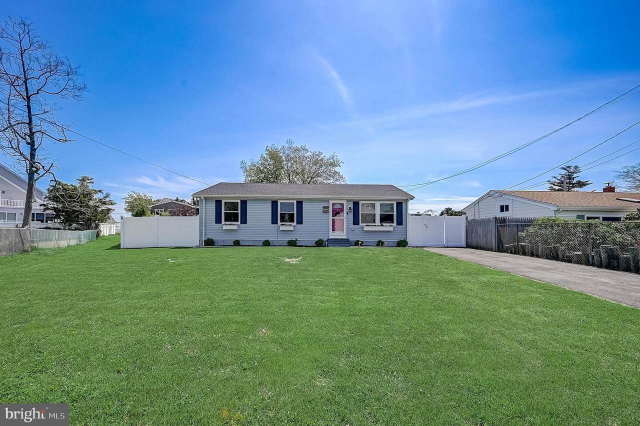 1608 Tamiami Road - Photo 1