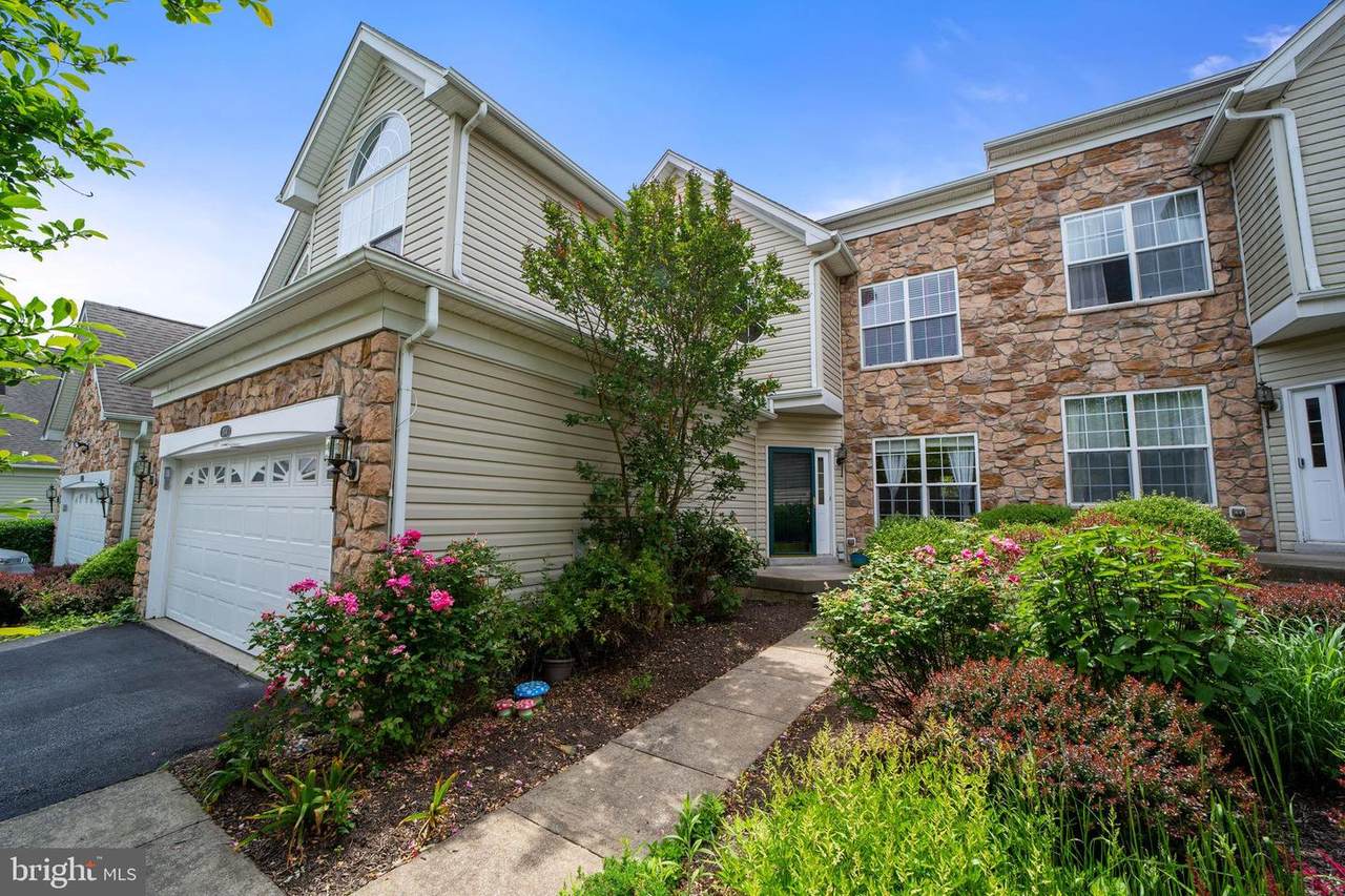 244 Silverbell Court - Photo 1