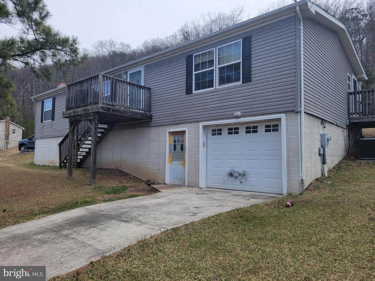 17 Redmond Lane - Photo 1