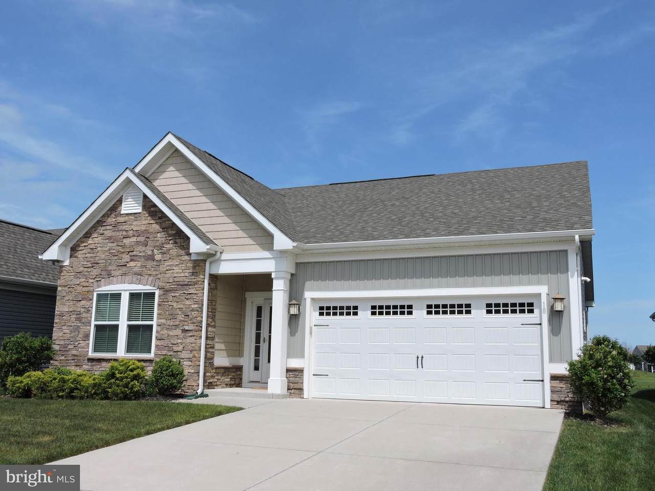 18 Waterside Drive - Photo 1