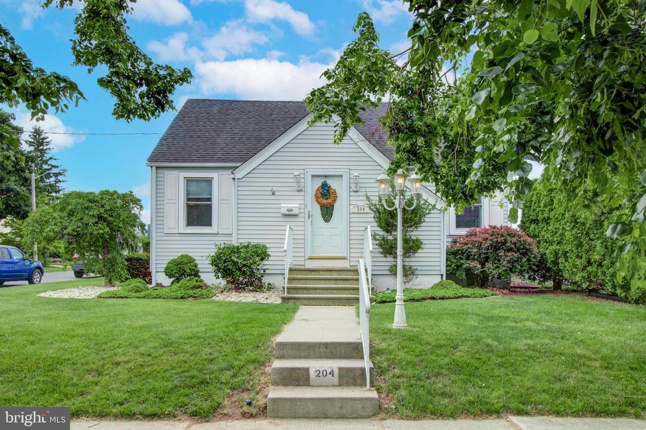 204 Finley Avenue - Photo 1