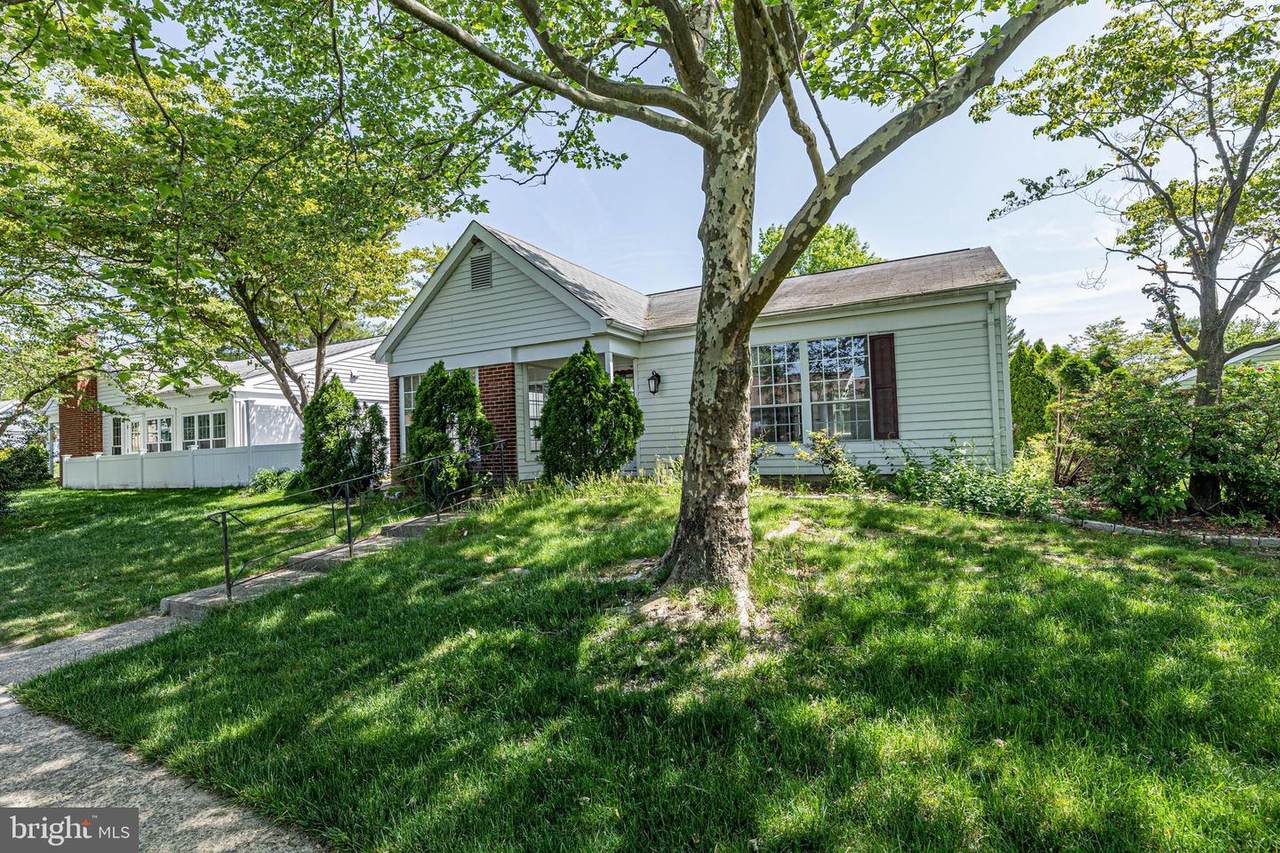 612-B Devonshire Lane - Photo 1