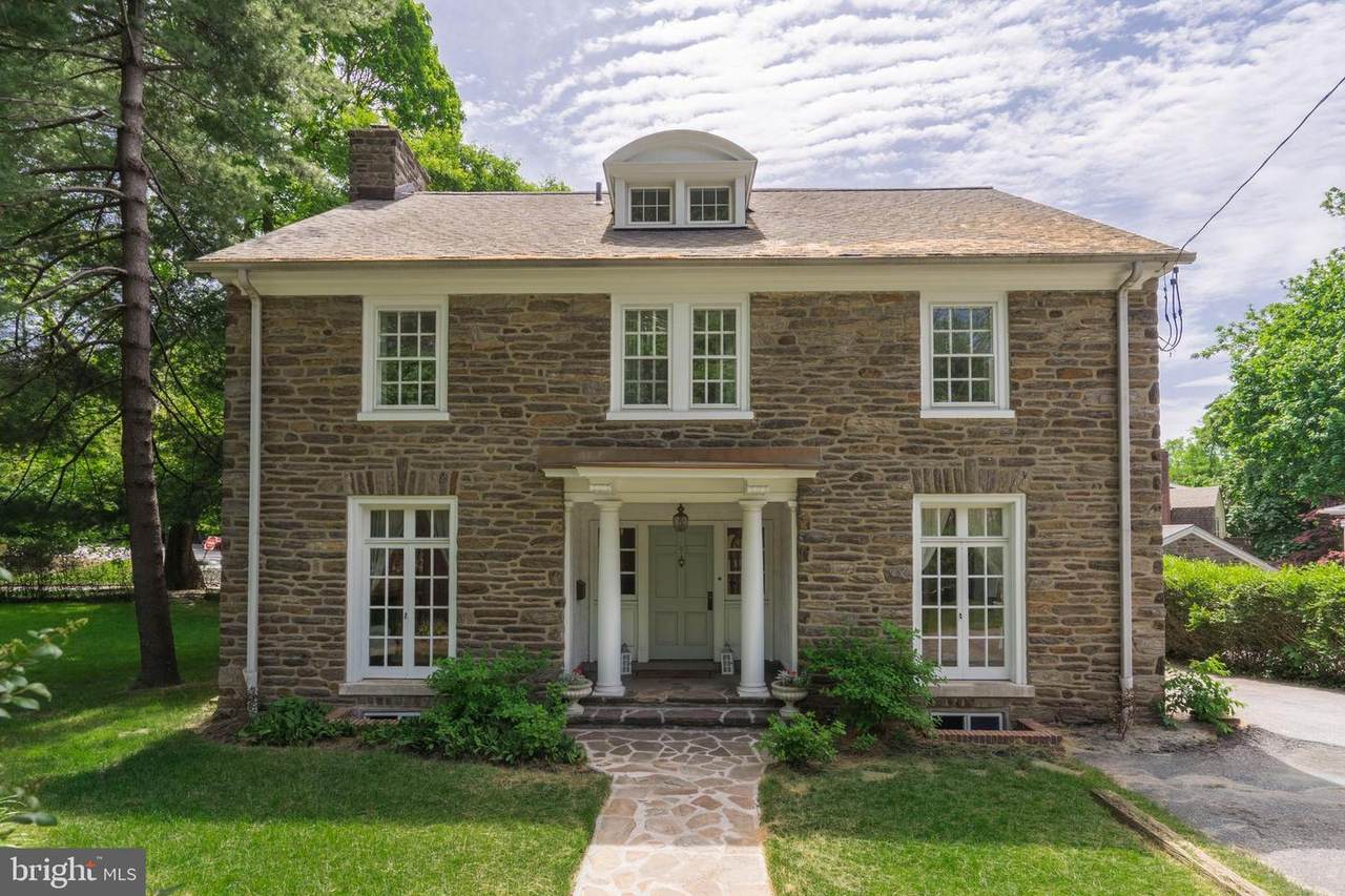 396 Montgomery Avenue - Photo 1