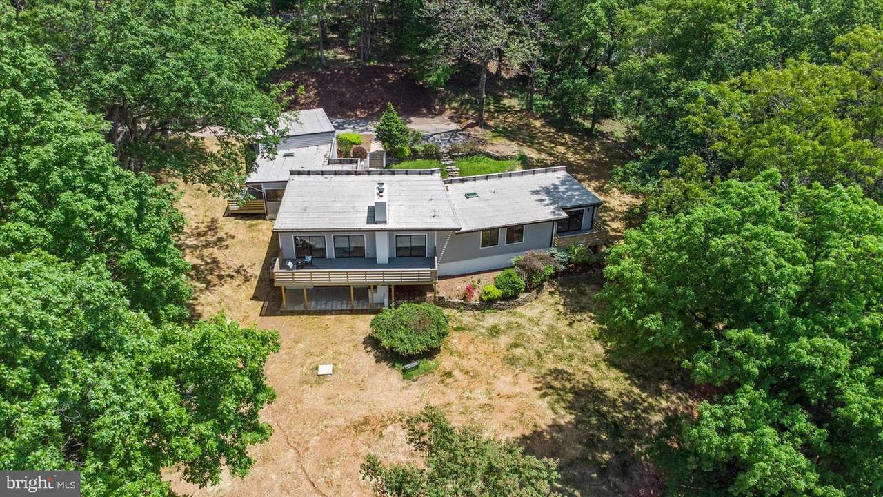 8 Caveswood Lane - Photo 1