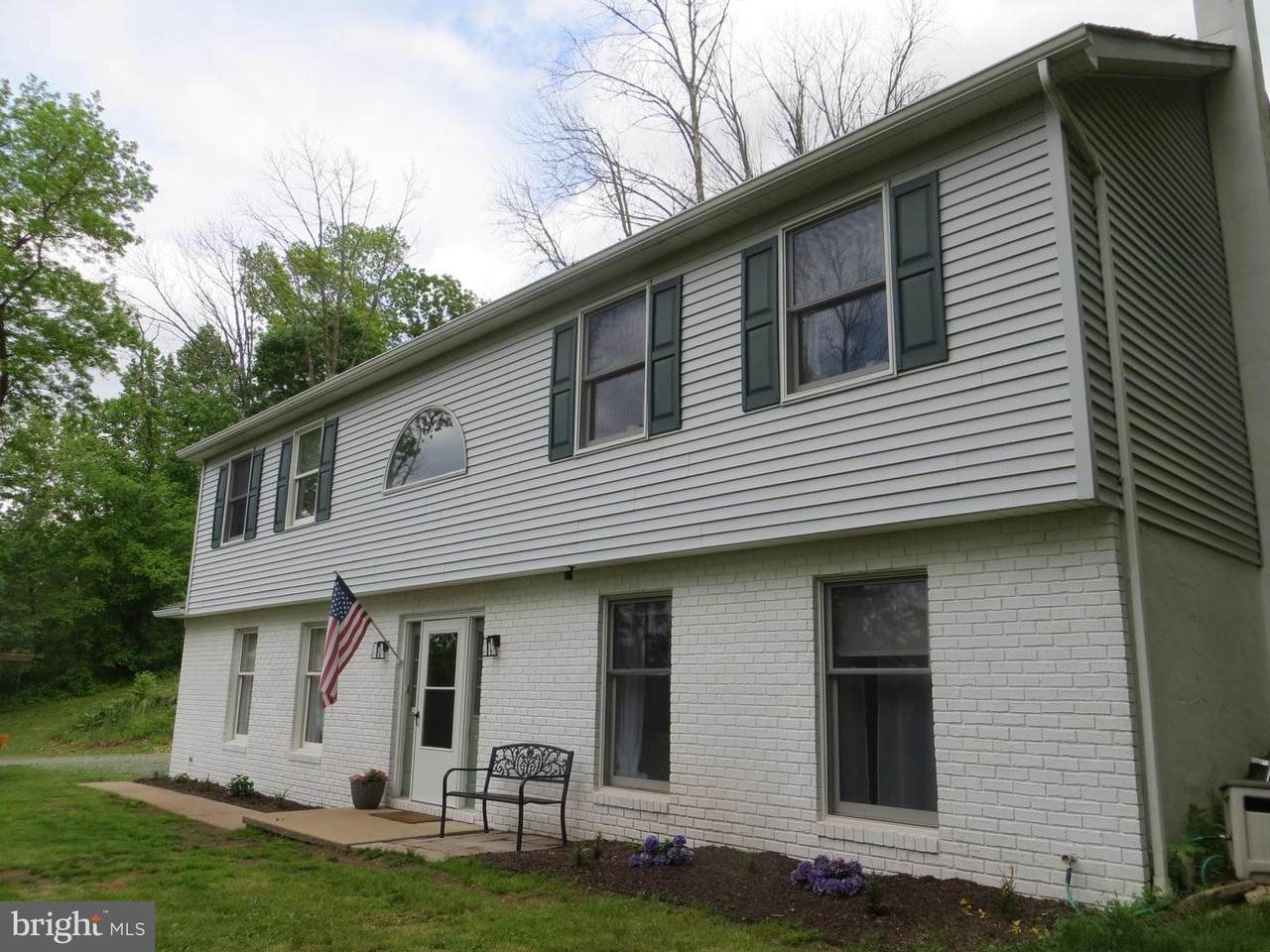 320 Washington Road - Photo 1