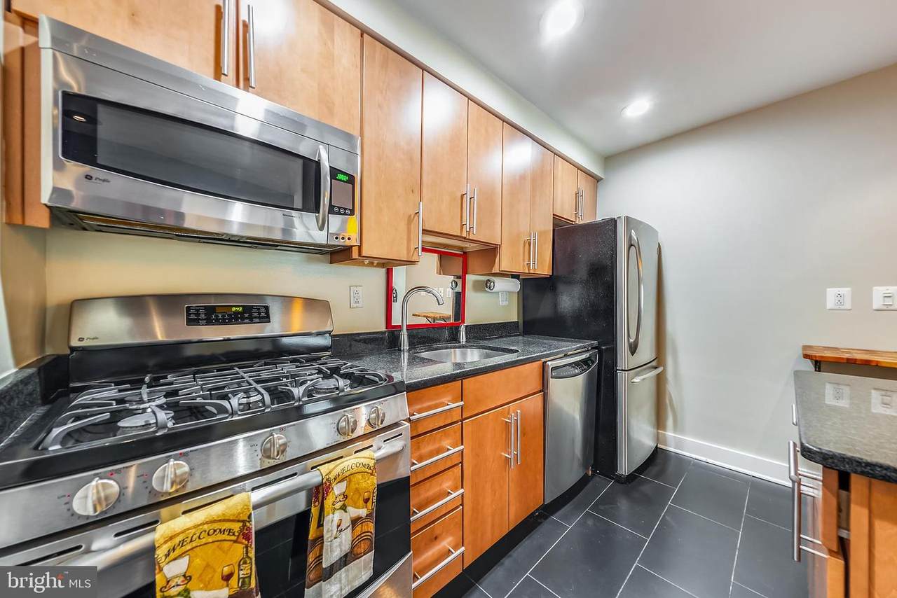 449 R Street - Photo 1