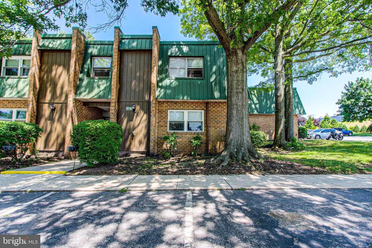 321 Meadowview Lane - Photo 1