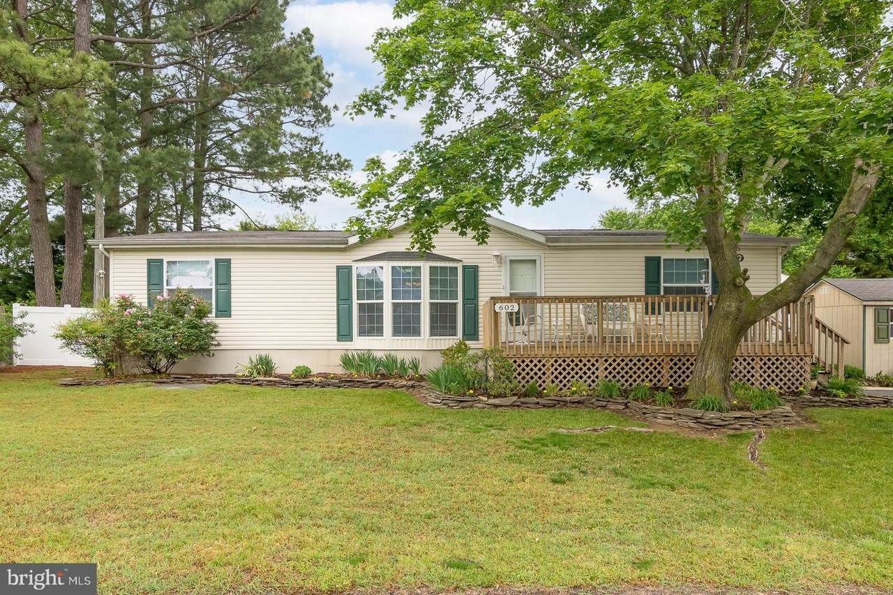 602 4TH Street - Photo 1