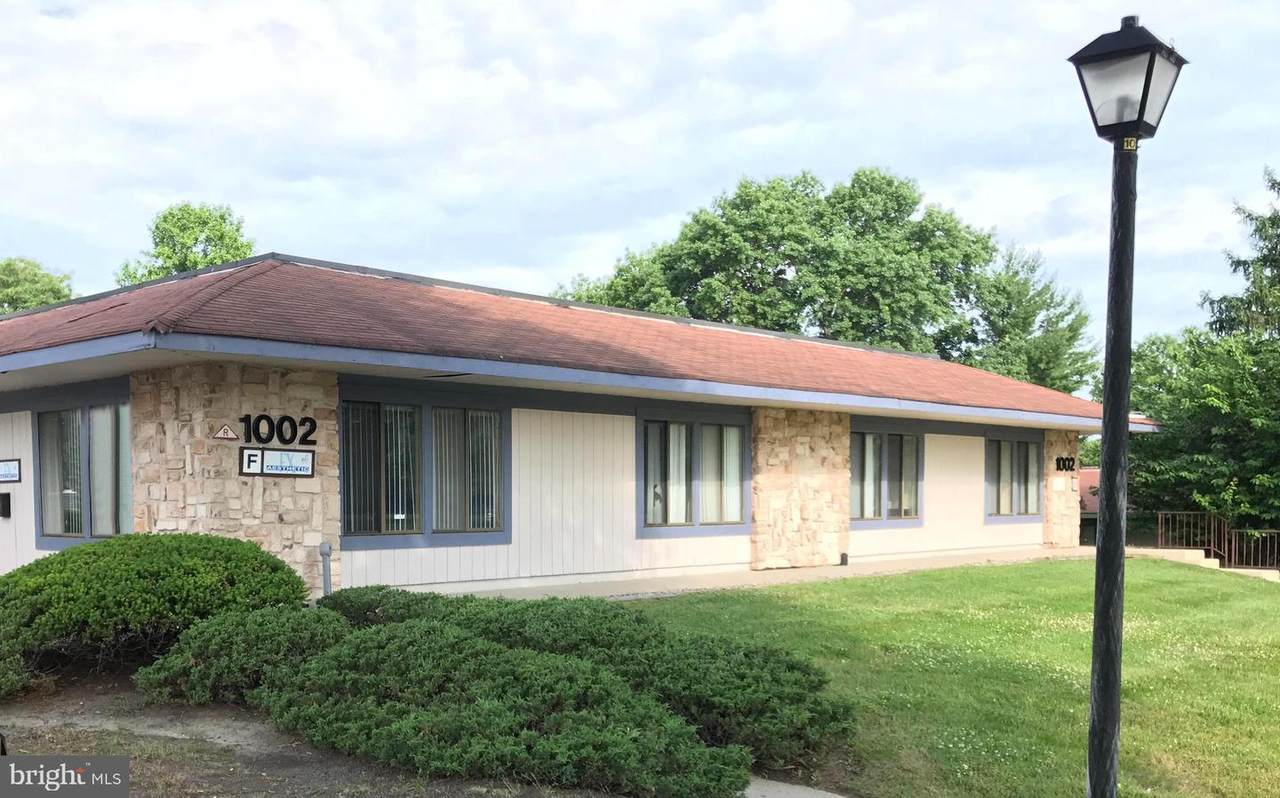 1002 Lincoln Dr W - Photo 1