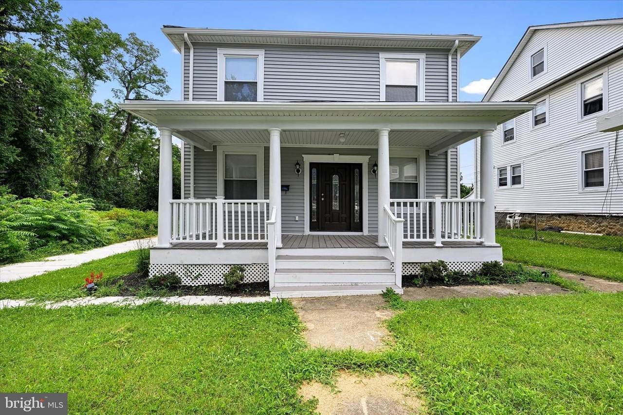 2949 Rosalind Avenue - Photo 1
