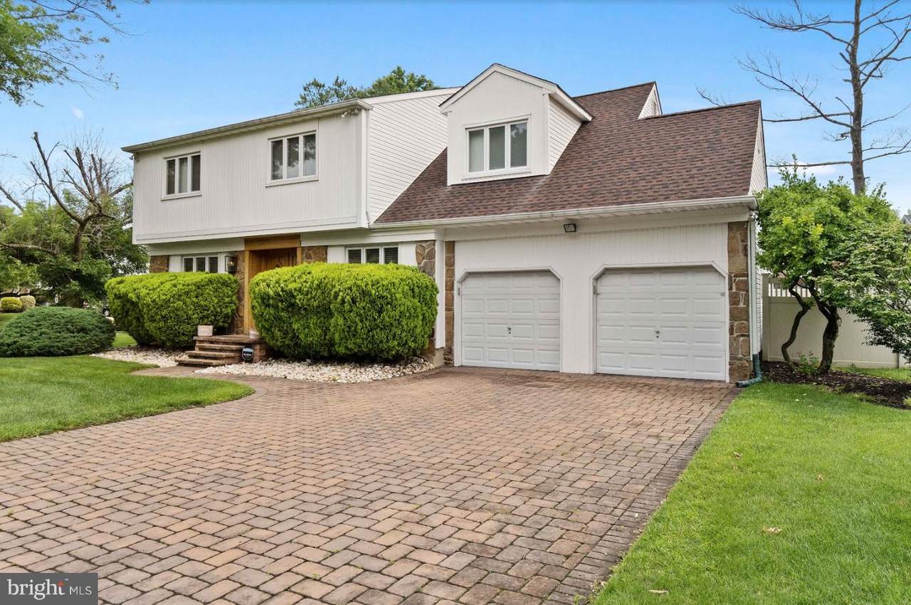 118 Westbury Court - Photo 1