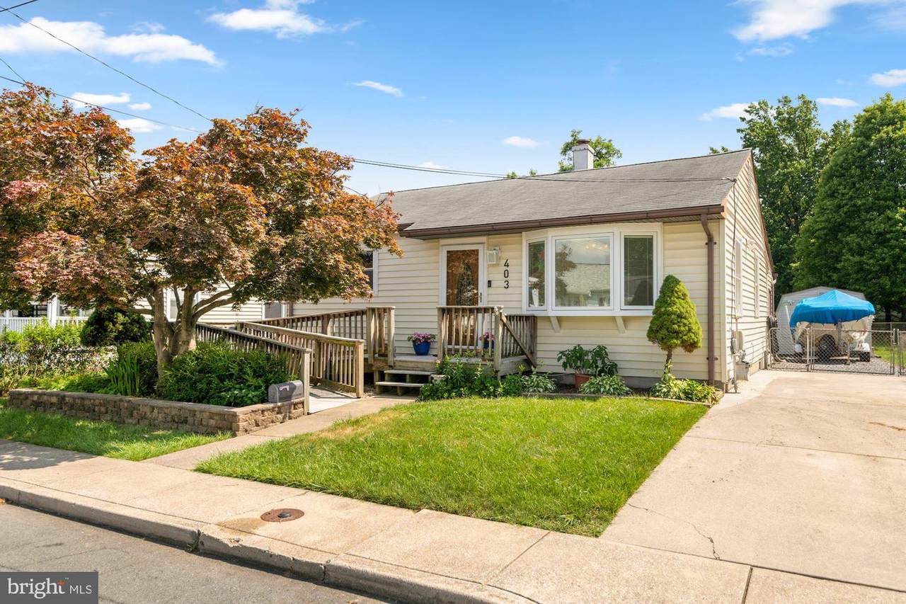 403 Carl Avenue - Photo 1