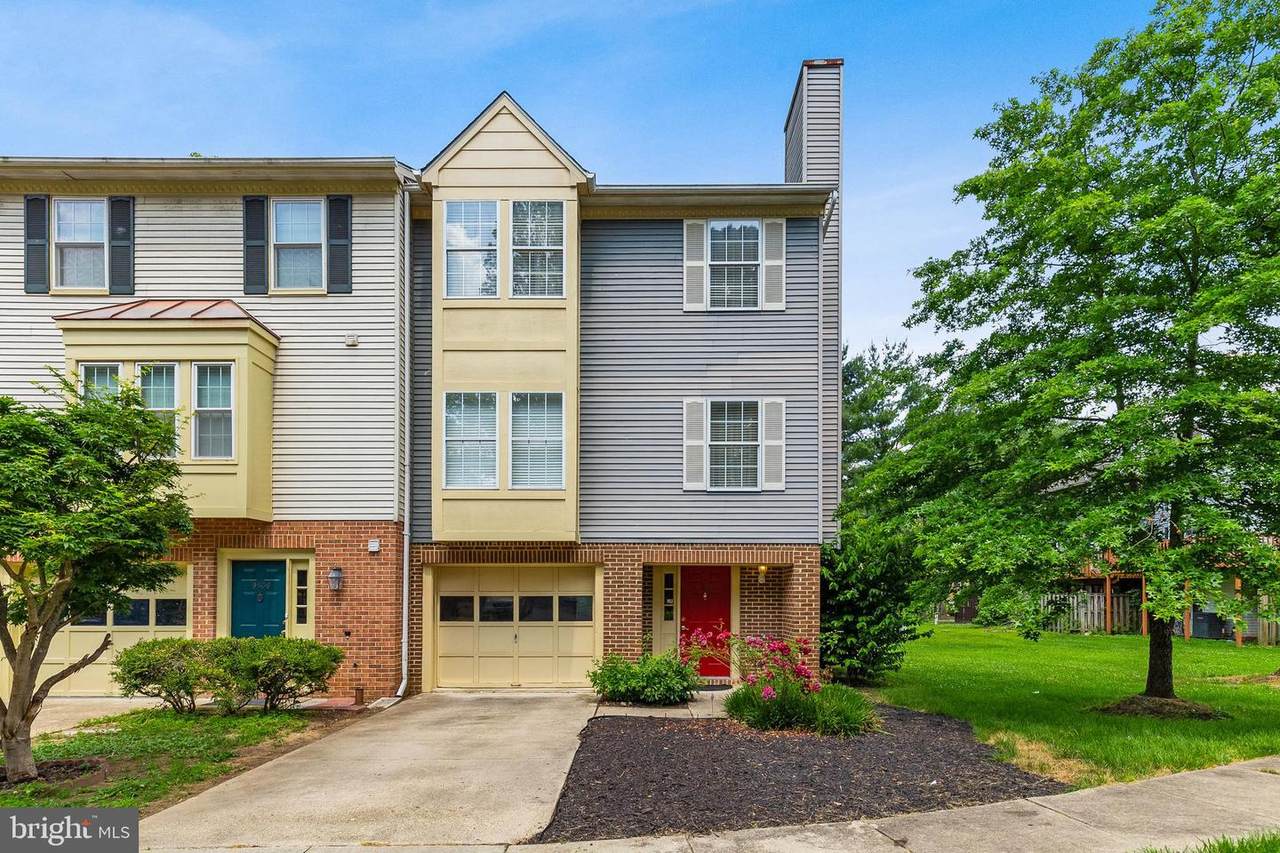 4506 Colonel Gardiner Court - Photo 1