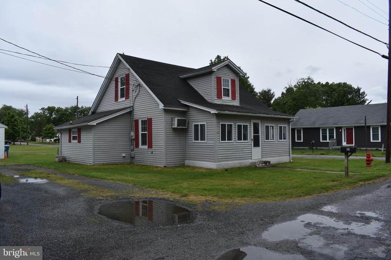 105 Vaughn Avenue - Photo 1