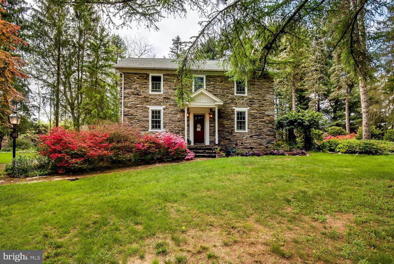278 Peach Glen Road - Photo 1