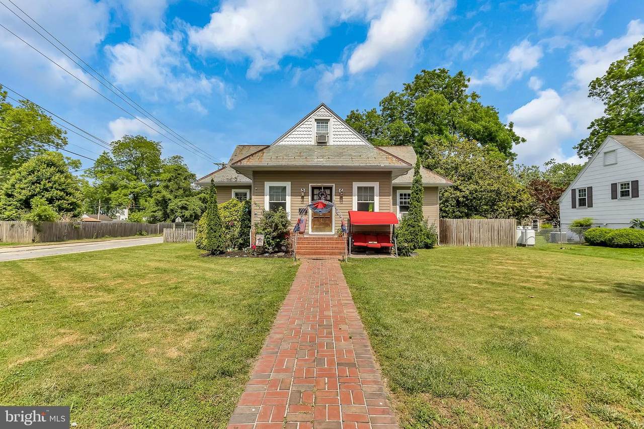 11589 Beckford Avenue - Photo 1