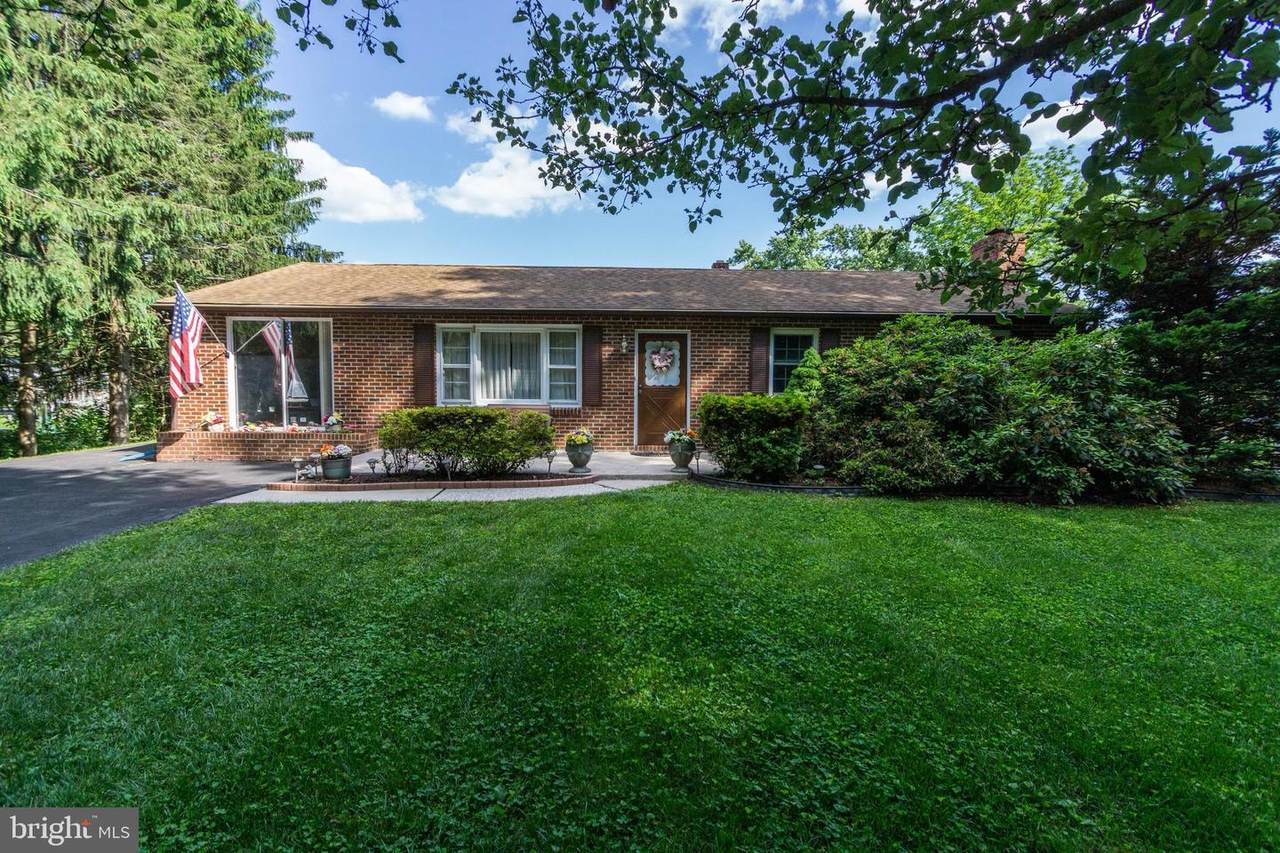 6025 Emerald Lane - Photo 1