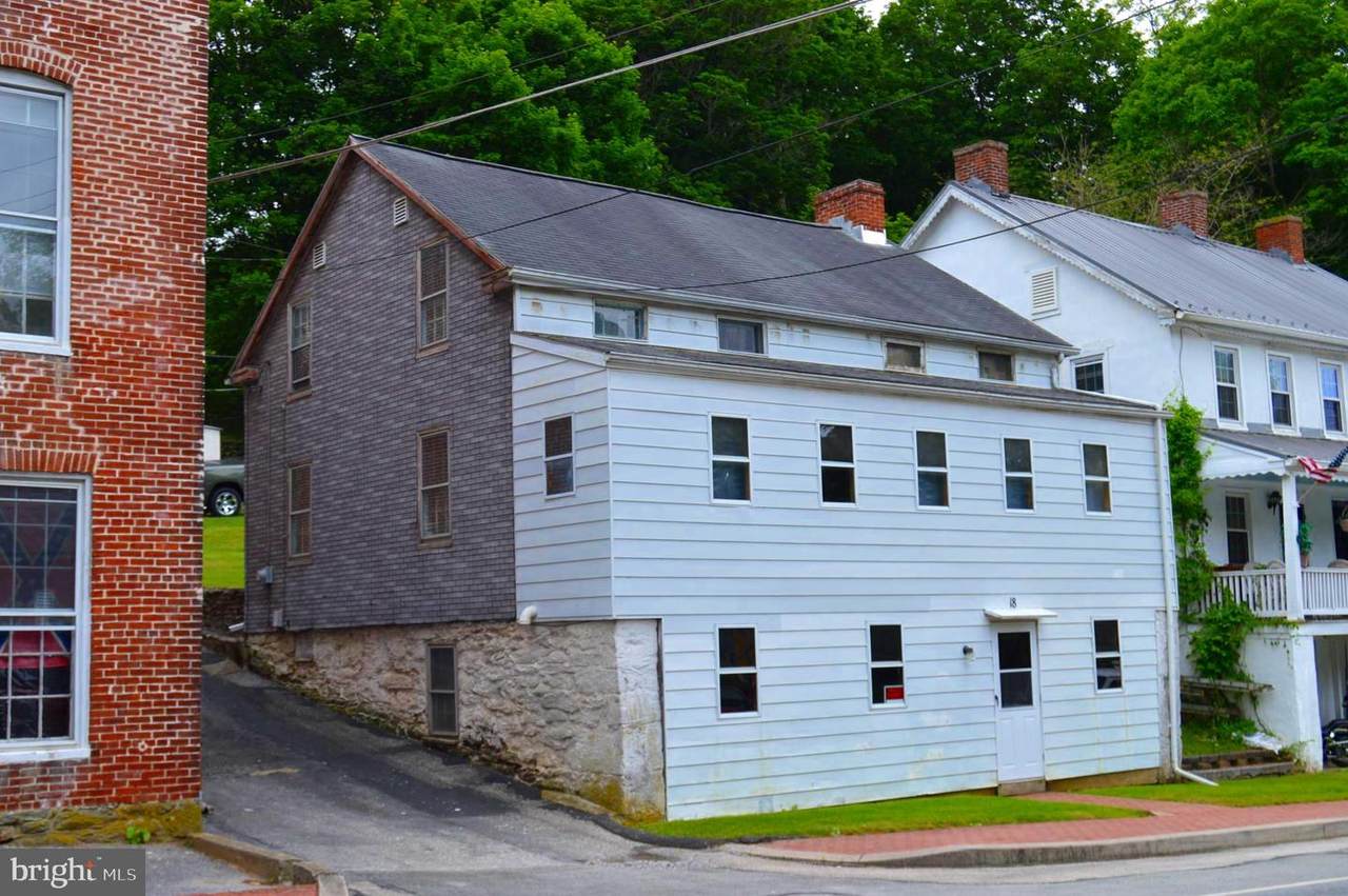 18 Main Street - Photo 1