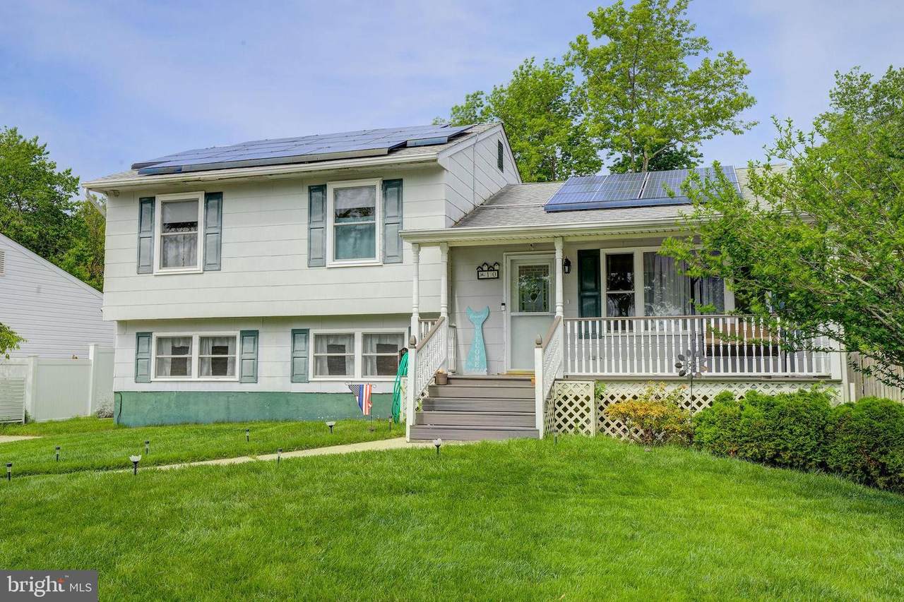 10 Clearwater Drive - Photo 1