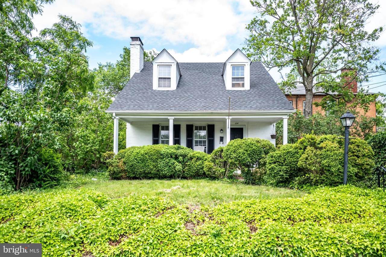 216 Clifford Street - Photo 1