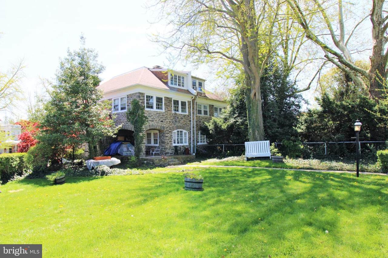 352 Johnson Street - Photo 1