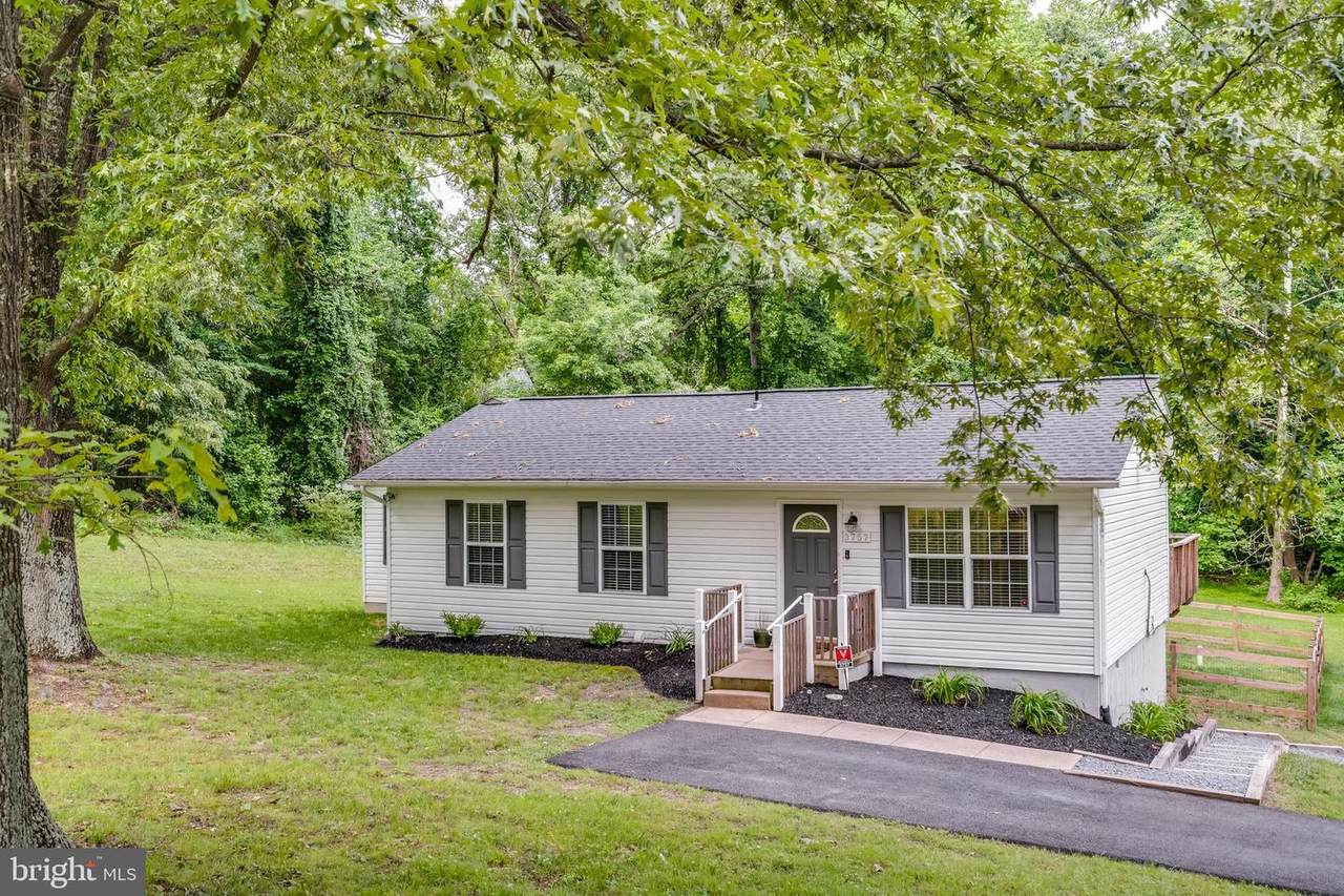 3757 Hunting Creek Road - Photo 1