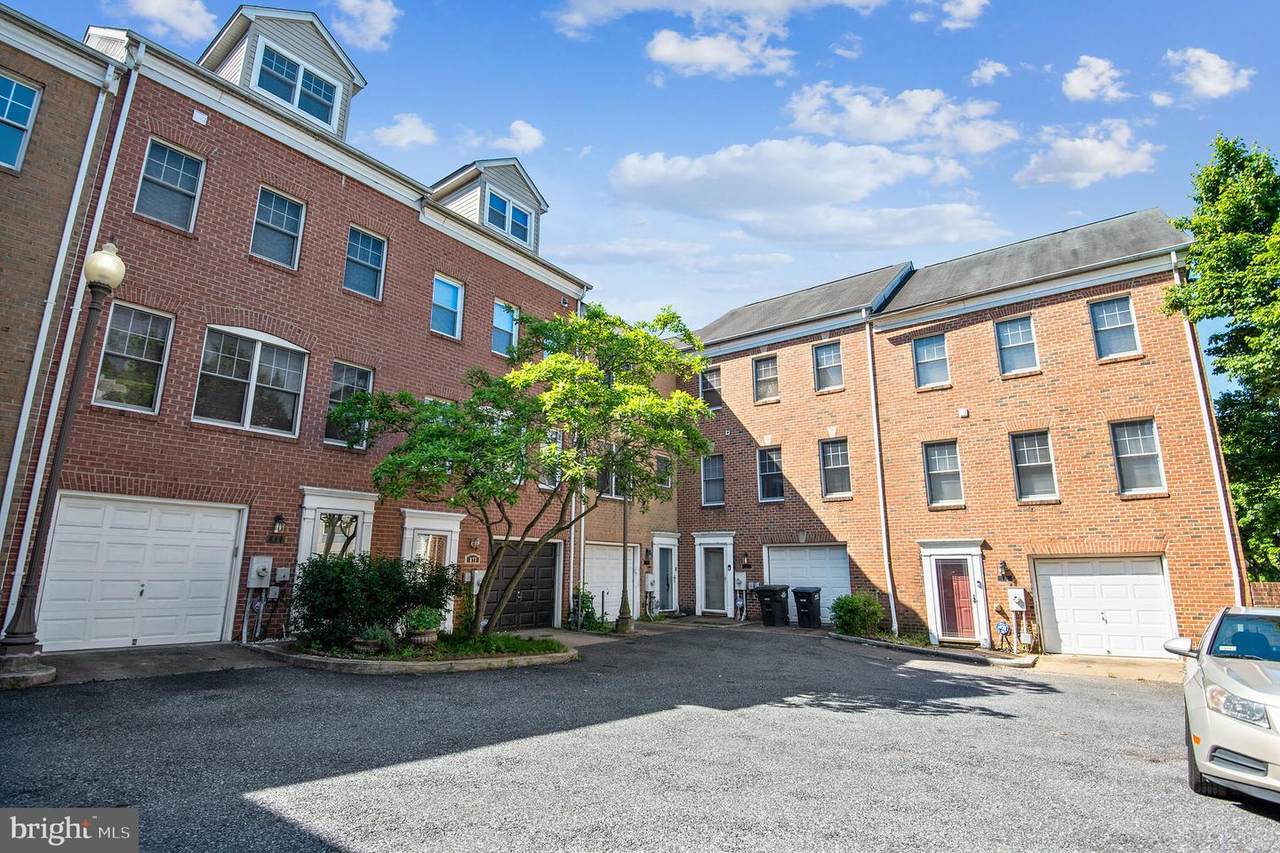 877 Barnaby Street - Photo 1