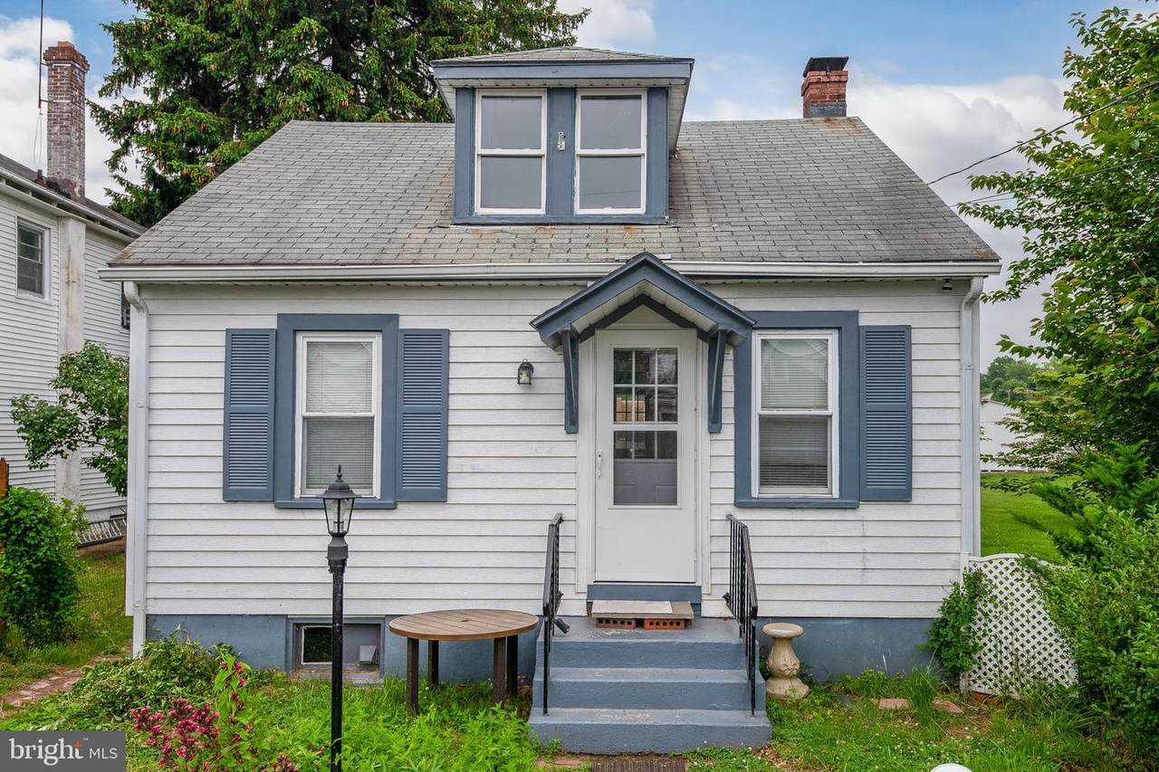 107 Howard Street - Photo 1