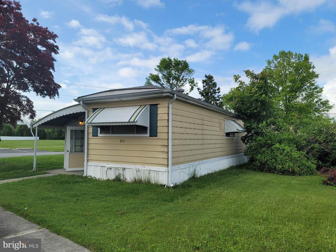 801 9TH Avenue - Photo 1