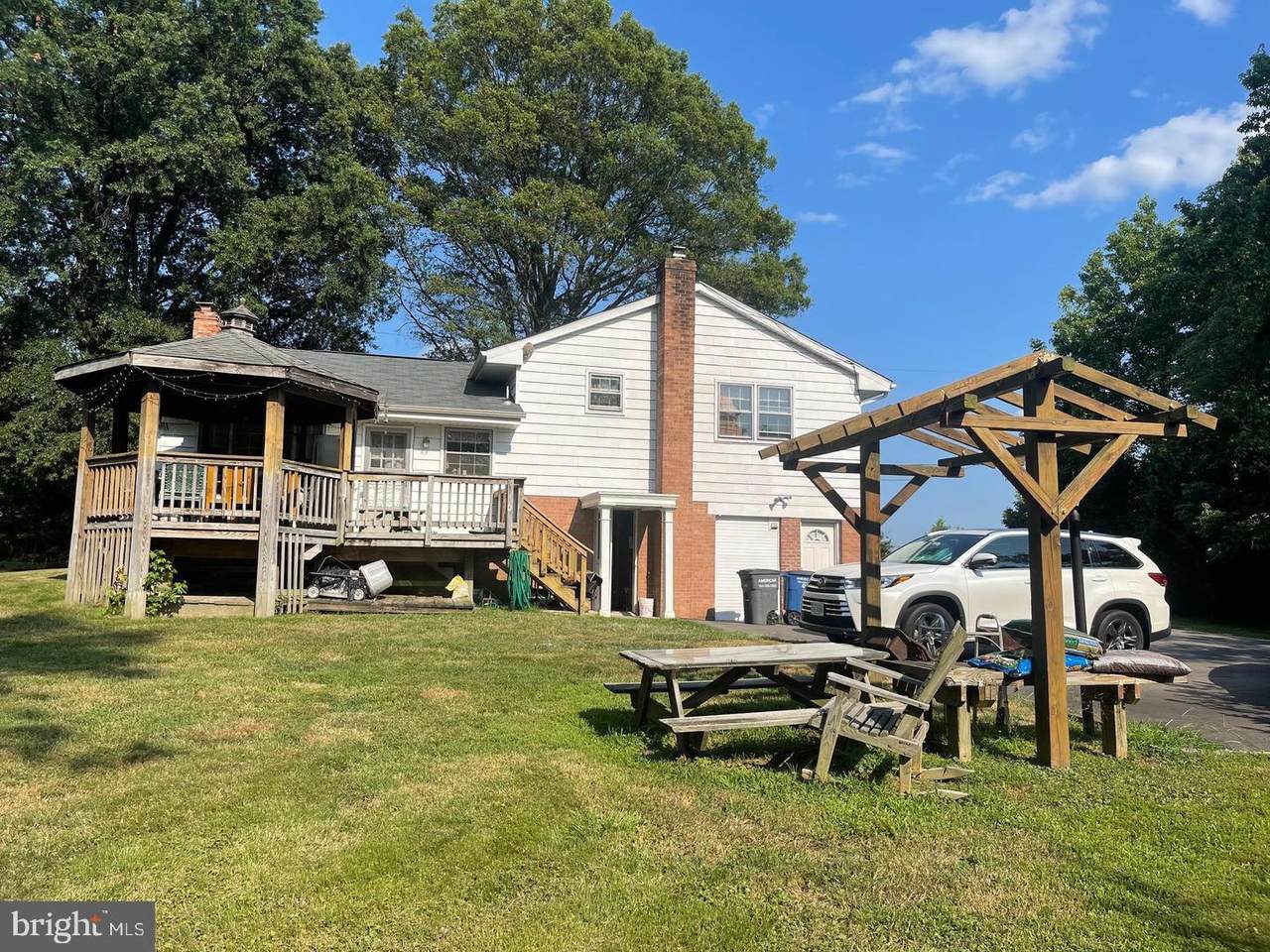 8986 Hooes Road - Photo 1