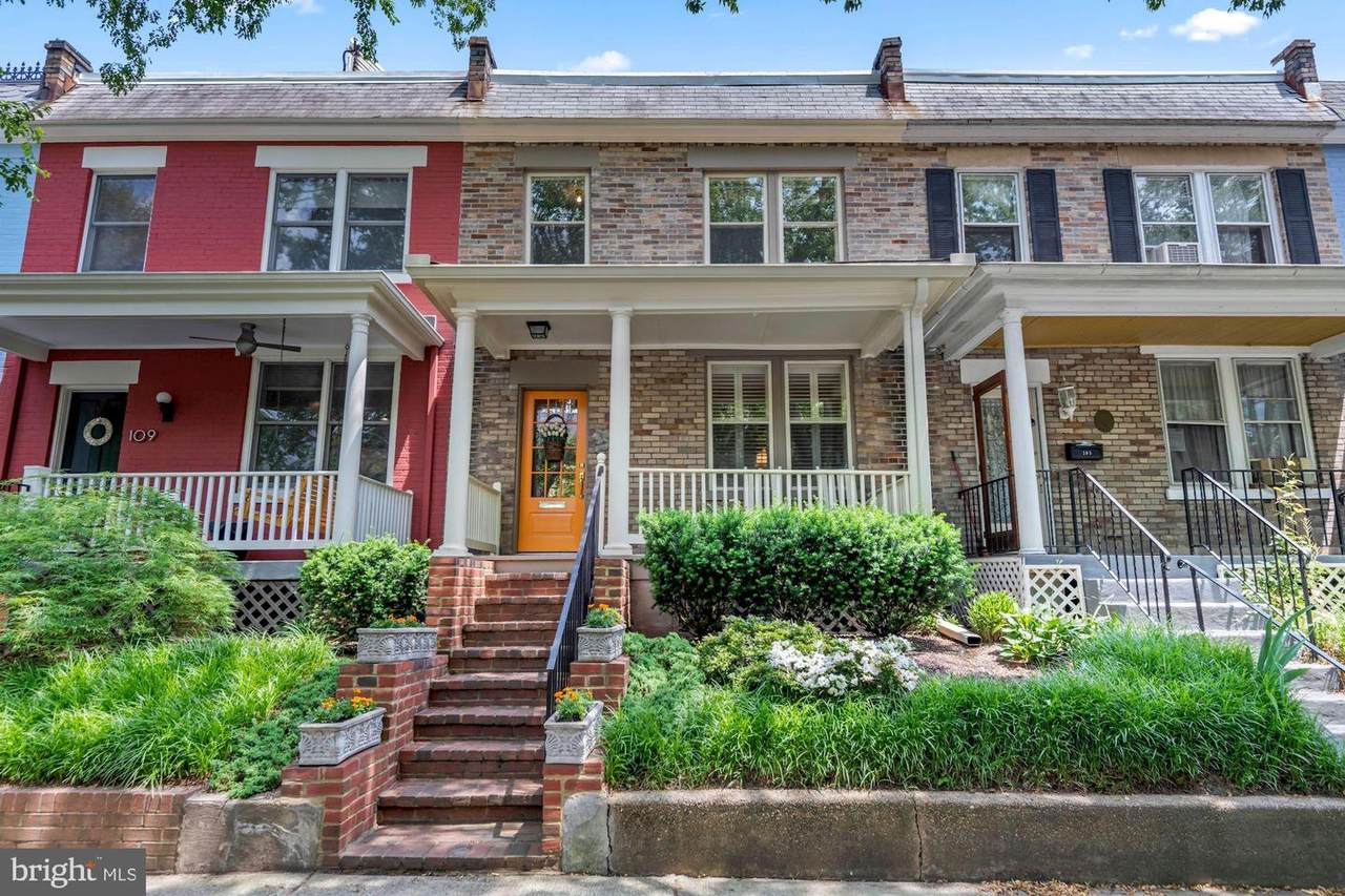 107 Harvard Street - Photo 1