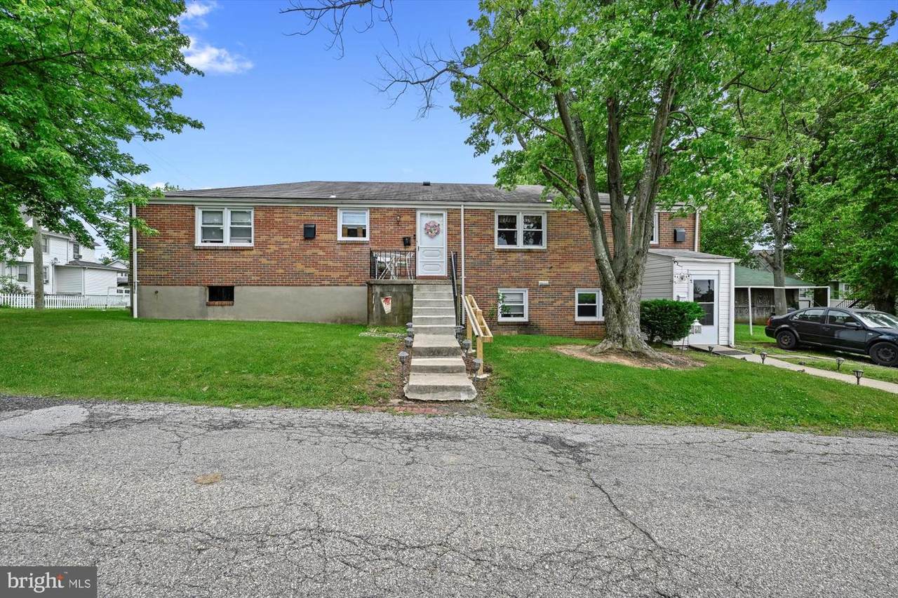 3101 Wisteria Avenue - Photo 1